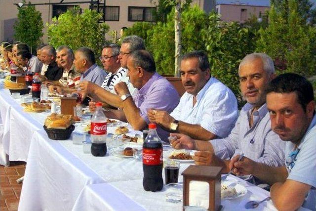 Saruhanlı Anadolubank İftar Yemeği Verdi 3