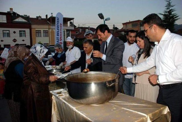 Danışmentgazililer, ''mahallemde İftar Var''da Buluştu