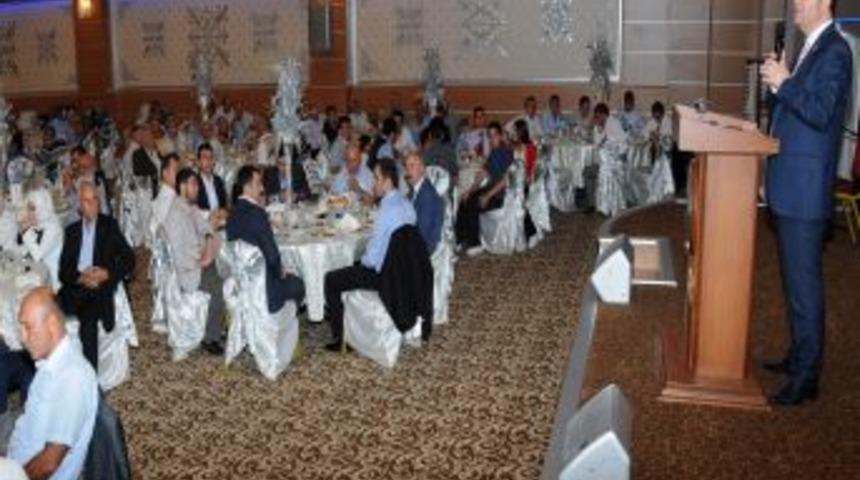 AK Partililer Pursaklar&rsquo;da Iftar Yaptı