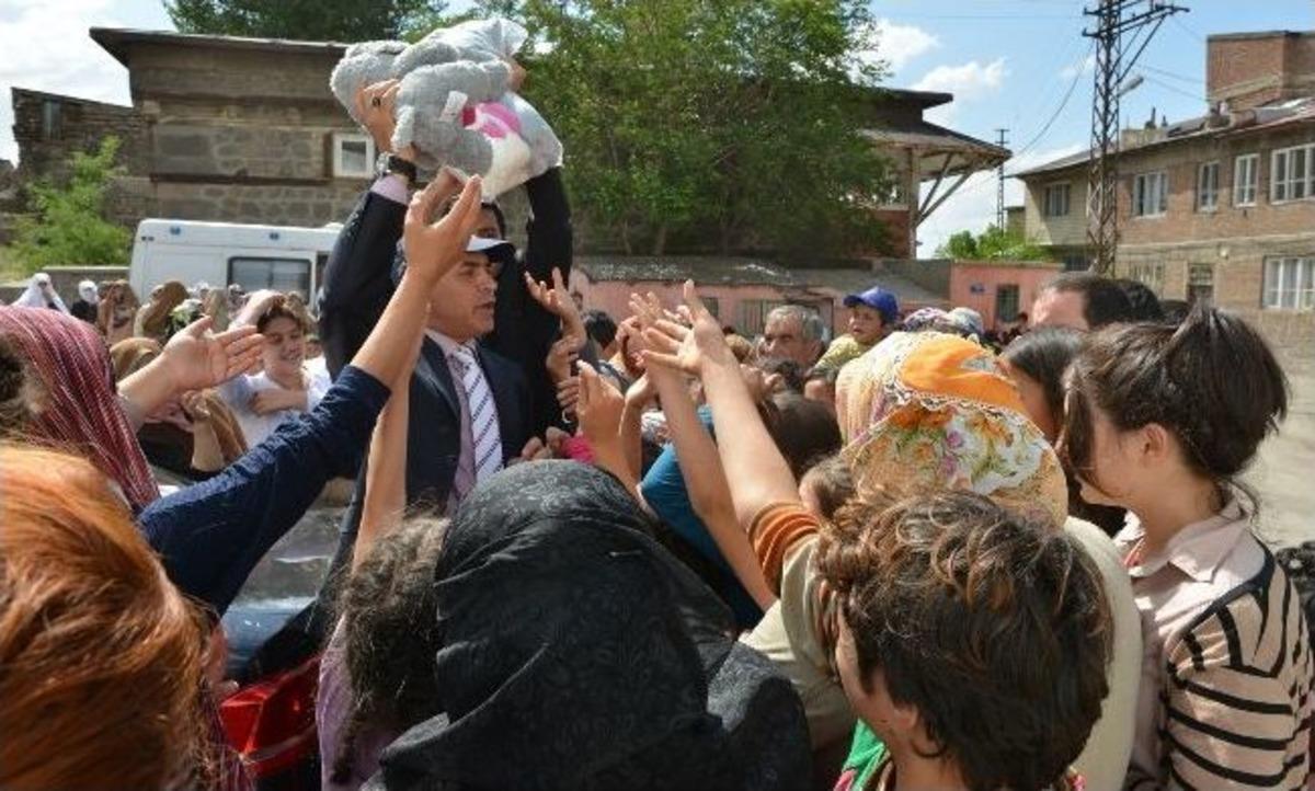 Yoksul Ailelere Ramazan&rsquo;a &Ouml;zel Yardım