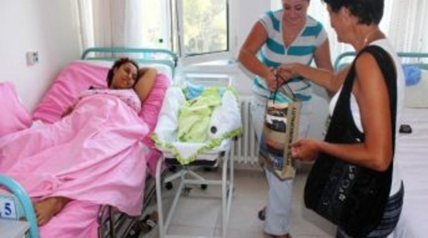 Ayvalık Belediyesi&rsquo;nden Bebek Ziyareti