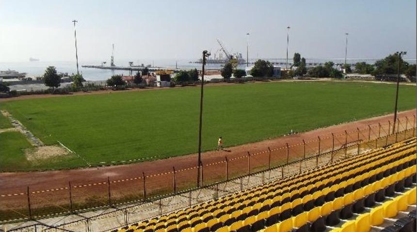 Namık Kemal Stadı Yeni Y&uuml;z&uuml;ne Kavuştu