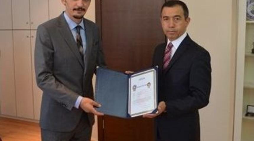 Alışveriş Merkezini Soyanları Yakalayan Polislere &Ouml;d&uuml;l