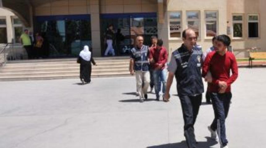 Kapka&ccedil;&ccedil;ıları, &lsquo;ter&rsquo; Ele Verdi