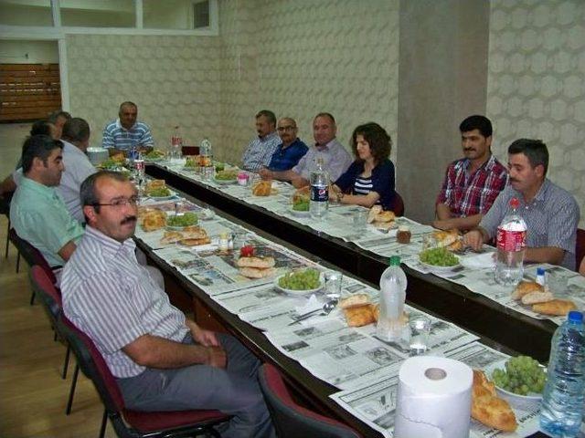 Sungurlu Milli Eğitim M&uuml;d&uuml;rl&uuml;ğ&uuml; Personeli İftarda Buluştu 1