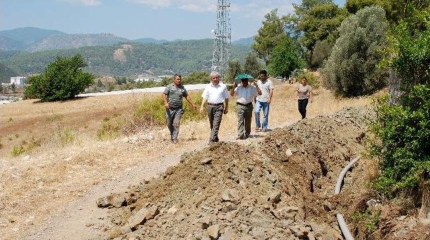 Kumluca Belediyesi Toptaş K&ouml;y&uuml;&rsquo;ne Yeni İ&ccedil;me Suyu Hattı Yapıyor