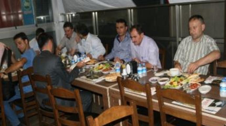 Sinoplular Derneğinden İftar Yemeği