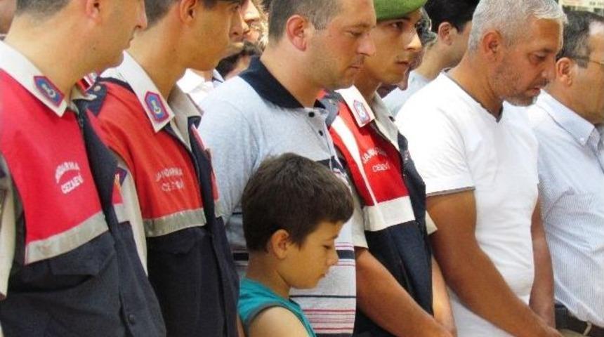 Kandemir G&ouml;zyaşları Arasında Toprağa Verildi