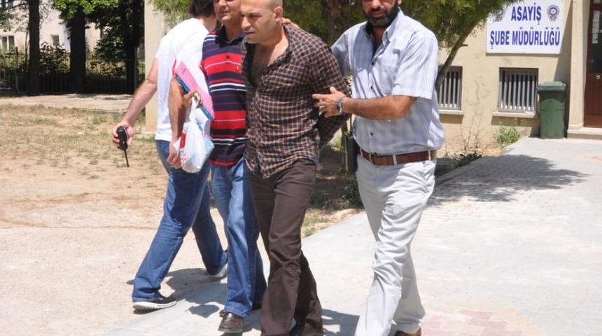 İstanbul'dan K&uuml;tahya'ya Hırsızlık Yapmaya Gelenler Yakayı Ele Verdi