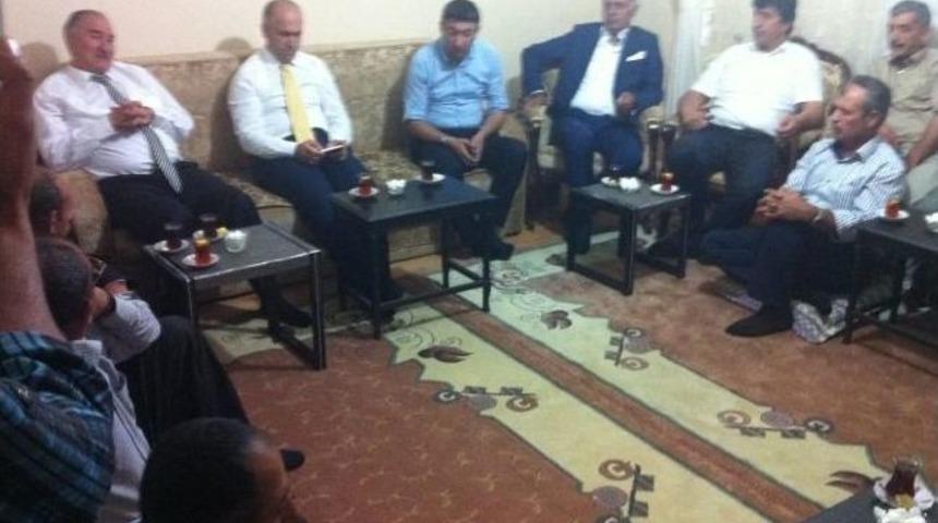 Ak Parti Milletvekili Adnan Yılmaz K&ouml;y Muhtarları İle İftar Yemeğinde Bir Araya Geldi