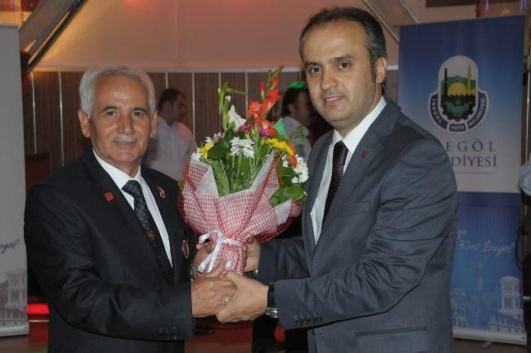 İneg&ouml;l Belediyesi'nden Şehit Aileleri Ve Gazilere İftar