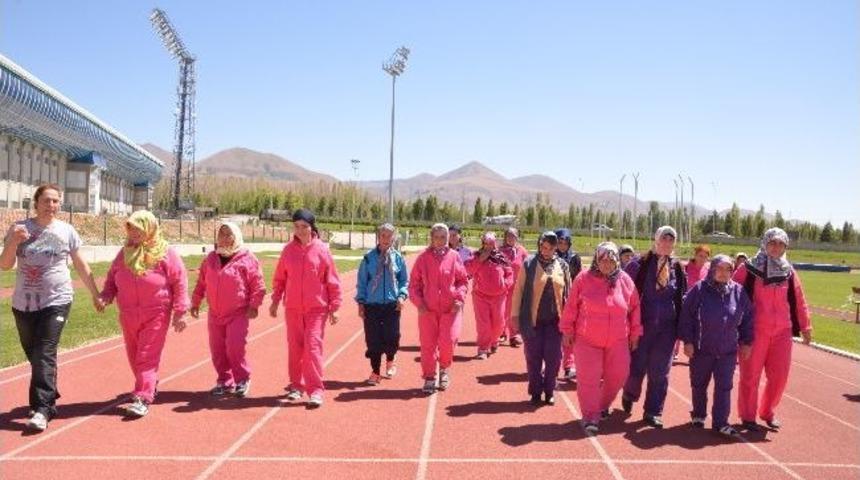 &Ouml;zel Ablalar Atletizm Pistine &Ccedil;ıktı