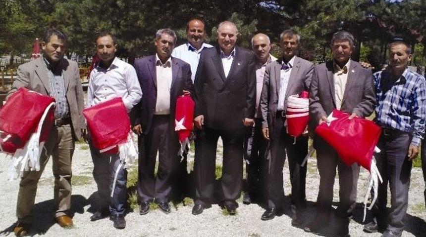 Yılmaz&rsquo;dan Anlamlı Hediye