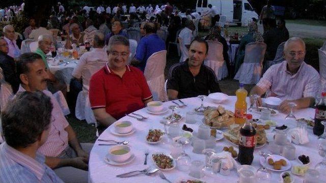 Akçakoca Akkaya Köyü Koruluğunda Görkemli İftar