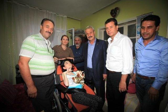 Engelleri Başkan K&uuml;r&uuml;m Kaldırdı 1