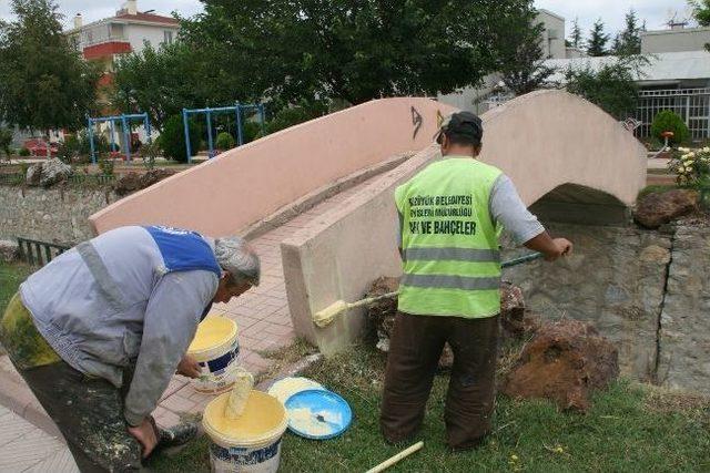 Bozüyük’te Duvar Yazılarına Makyaj