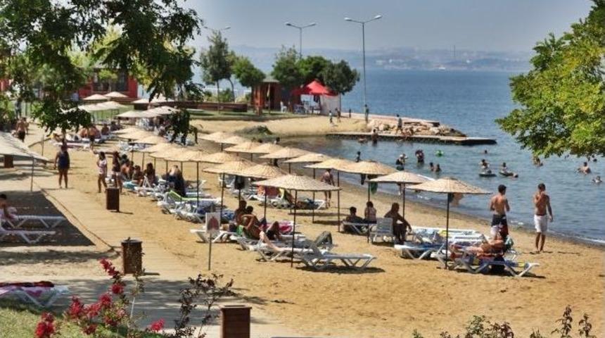 Mavi Bayraklı Altınkemer Plajı Ramazanda Da Dolu