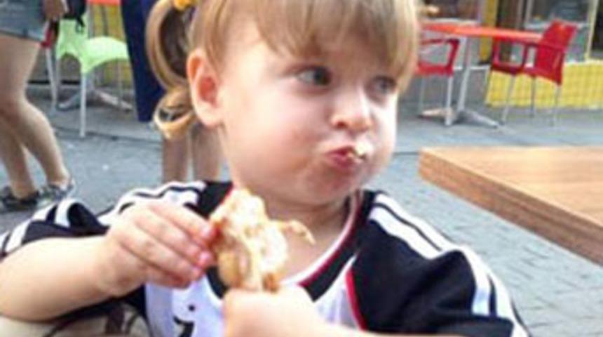 Beşinci kattan d&uuml;şen Elif bebek yoğun bakımda