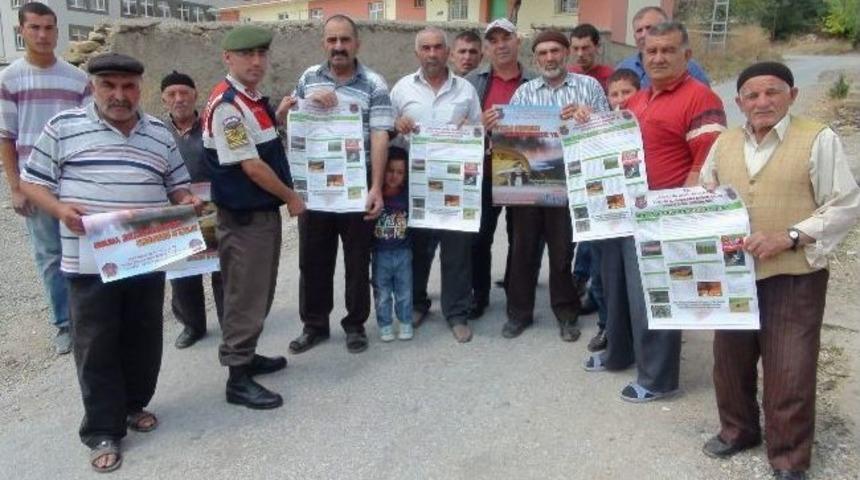 Yozgat Jandarmadan K&ouml;ylerde Broş&uuml;rl&uuml; Anız Yangını Uyarısı