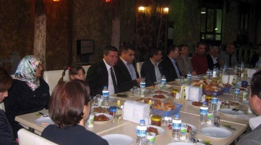 B&uuml;nyan İl&ccedil;e Emniyetinden İftar Yemeği