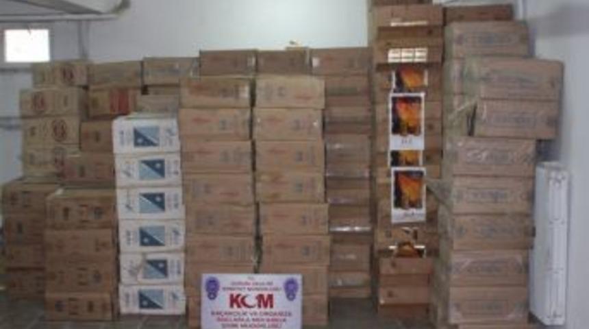 &Ccedil;orum'da Ka&ccedil;ak Sigara Ve Esrar Ele Ge&ccedil;irildi