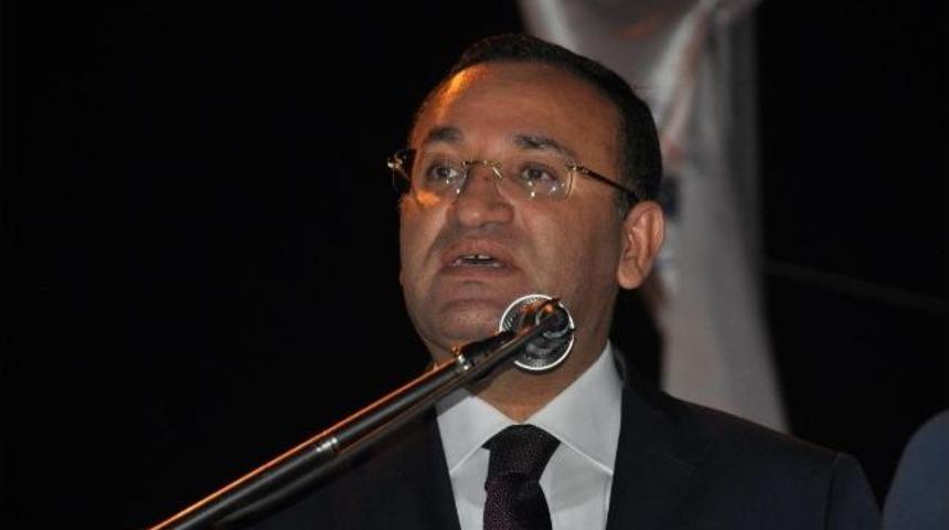 Başbakan Yardımcısı Bekir Bozdağ, Suriyelilerle İftar Yaptı