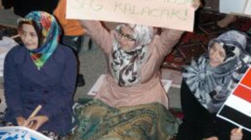 Mısır'da &Ouml;len M&uuml;sl&uuml;manlar I&ccedil;in K&uuml;tahya'da Dualar Edildi