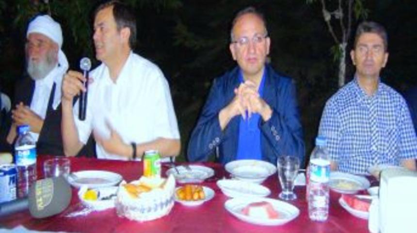 Bitlis Emniyet M&uuml;d&uuml;rl&uuml;ğ&uuml;'den Iftar Yemeği