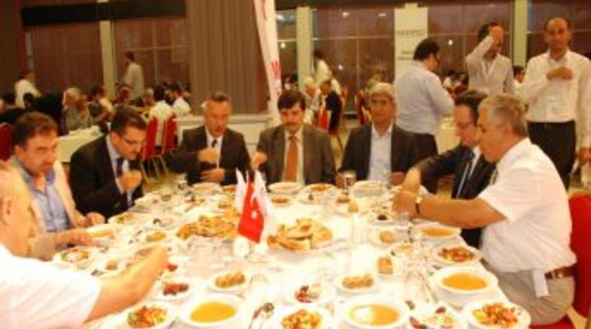 Kocaeli'nde 'hoşg&ouml;r&uuml; Ve Kardeşlik' Iftarı