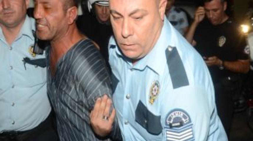 Katil kahvede yakalandı