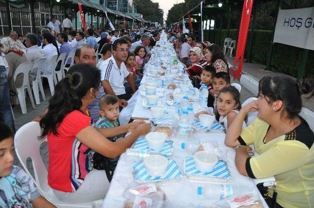 Başkan Kocamaz’dan Personele İftar Yemeği