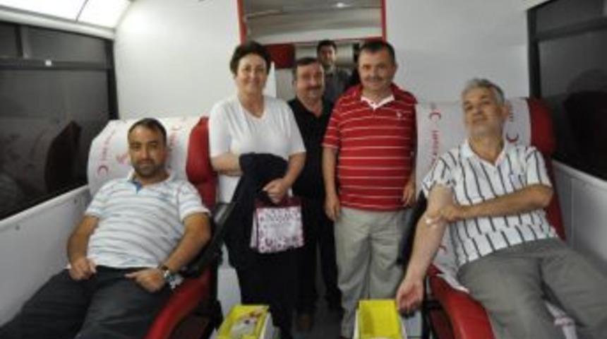 Alaplı'da iftar Sonrası kan bağışı d&uuml;zenlendi