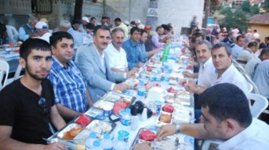 Şahinyurdu k&ouml;y iftarı b&uuml;y&uuml;k ilgi g&ouml;rd&uuml;