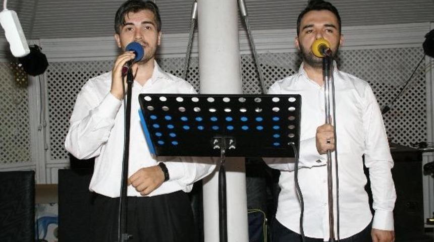 Devrek Ak Parti İl&ccedil;e Teşkilatından İftar Yemeği