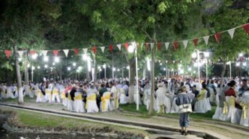 Develililer Iftar Sofrasında Bir Araya Geldi