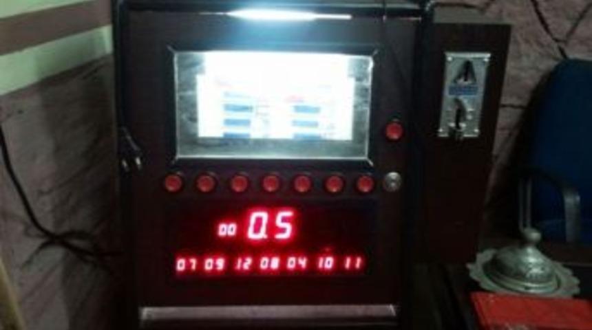 Torbalı&rsquo;daki 2 Kahvehanede Sigara Makinesi Ele Ge&ccedil;irildi