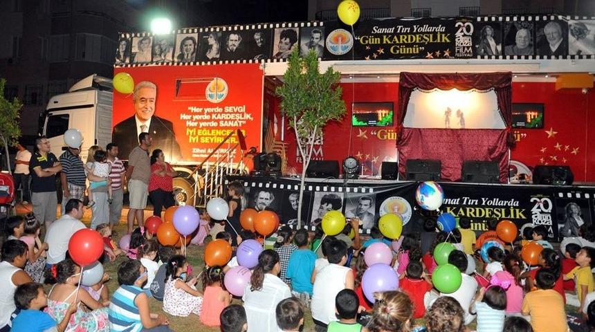 B&uuml;y&uuml;kşehir Belediyesi Sanat TIR&rsquo;ı Toros Mahallesi'nde