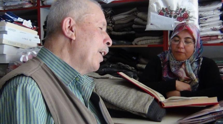 Kaset Dinleyerek Hafız Olan G&ouml;rme Engelli Katı, Şimdi De Eğitmenlik Yapıyor