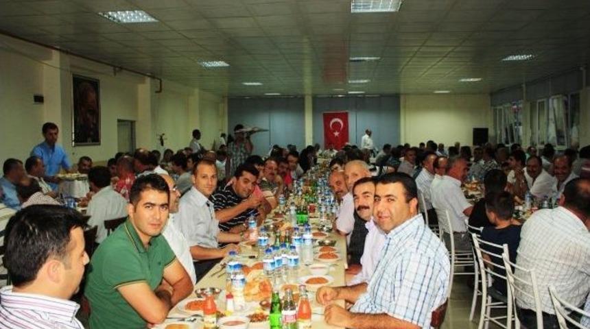 İl &Ouml;zel İdareden İftar Yemeği