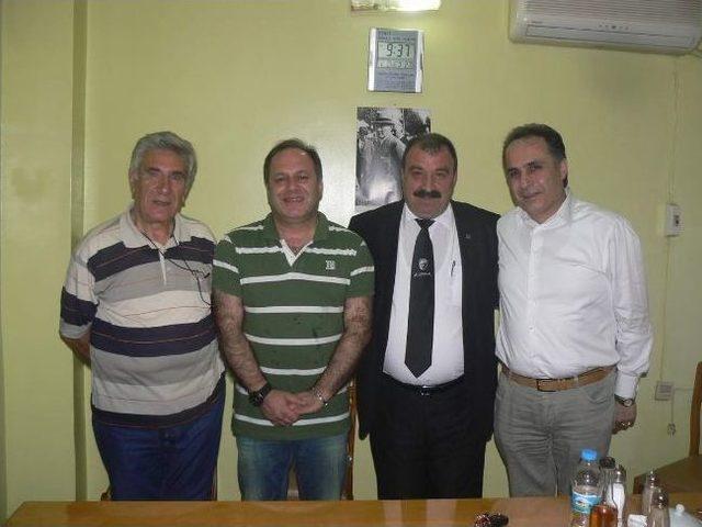 Chp İlçe Teşkilatı Basın Mensuplarına İftar Verdi 1