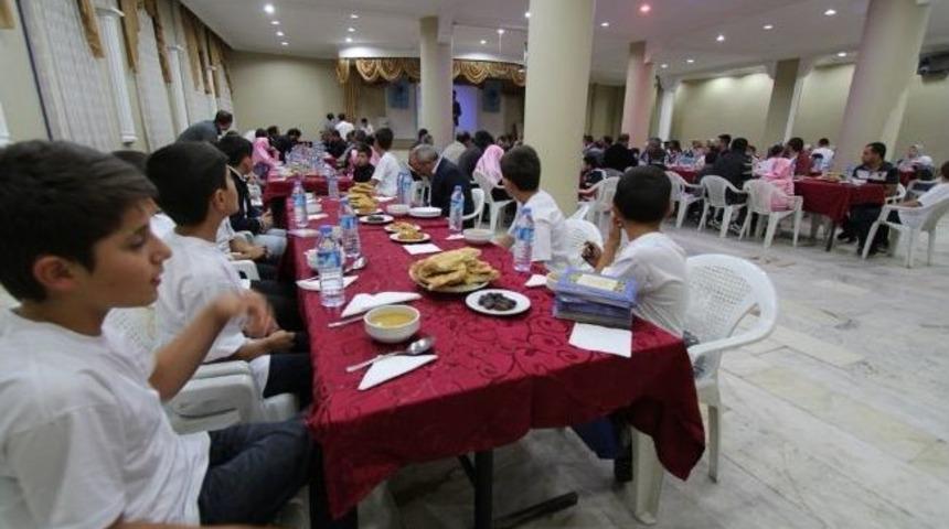 Yaz Etkinliklerine Katılan &Ouml;ğrencilere Sertifikaları Verildi