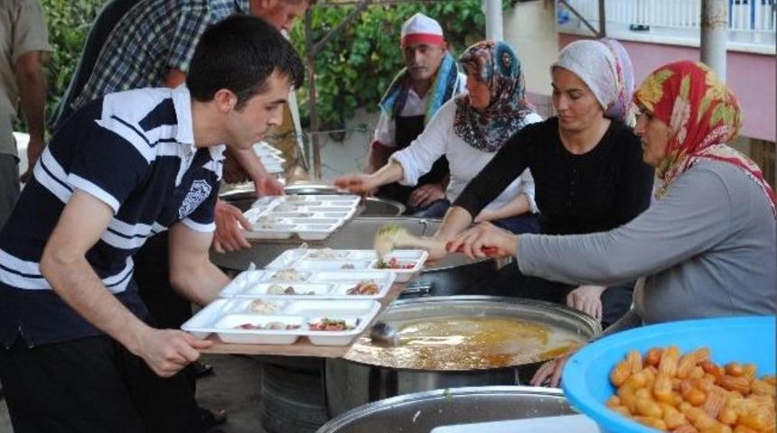 Kuran Kursu &Ouml;ğrencilerine Hayırseverler Bisiklet Hediye Etti