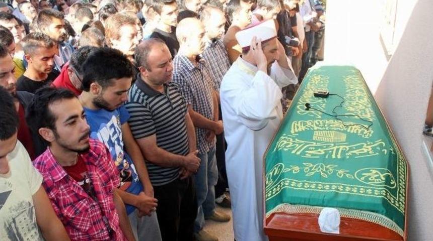 4 Eyl&uuml;l Belediyesporlu, Gen&ccedil; Oyuncu Hayatını Kaybetti