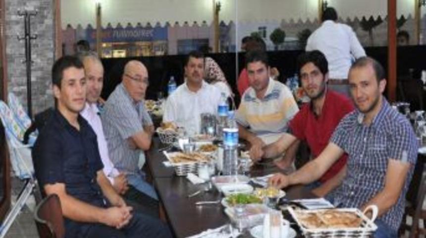 Basın Mensupları Iftarda Bir Araya Geldi