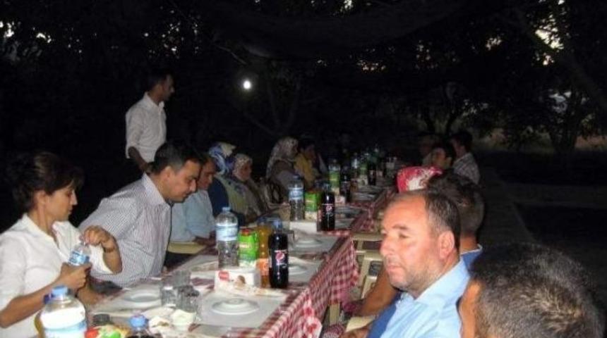 Eşme Kaymakamlığı&rsquo;ndan İhtiya&ccedil; Sahibi &Ouml;ğrencilere İftar Yemeği