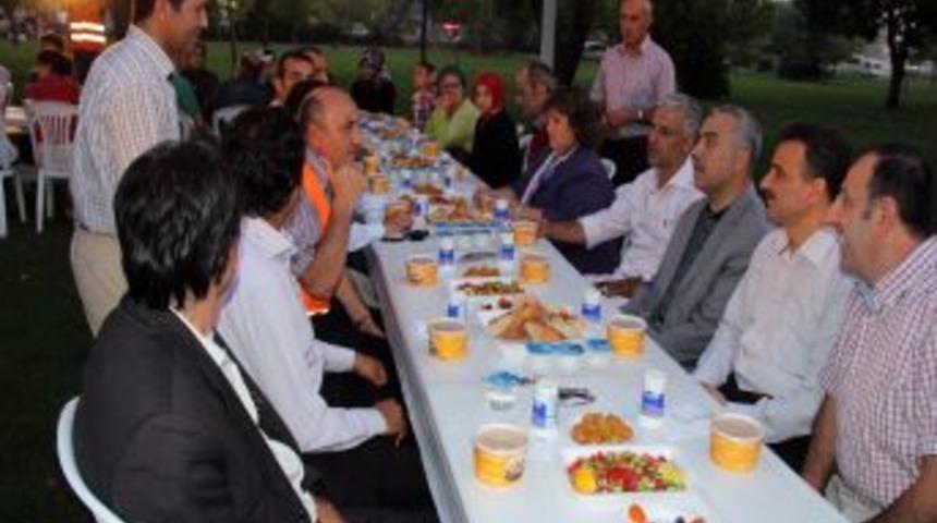 'Suriyeli G&ouml;&ccedil;menlere Yardımda Kimse Yok Mu'nun Katkısı B&uuml;y&uuml;k'