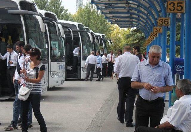 Bursa Terminali nde Bayram Yoğunluğu 1