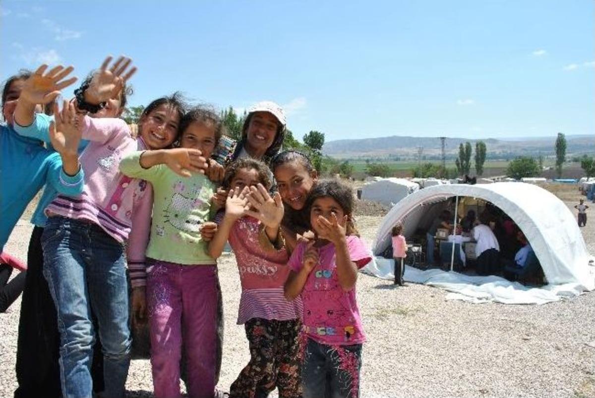 Mevsimlik Tarım İş&ccedil;ilerine &Ccedil;adırdan Poliklinik