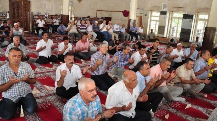 Merhum Esnaf Ve Sanatkarlar Dualarla Anıldı