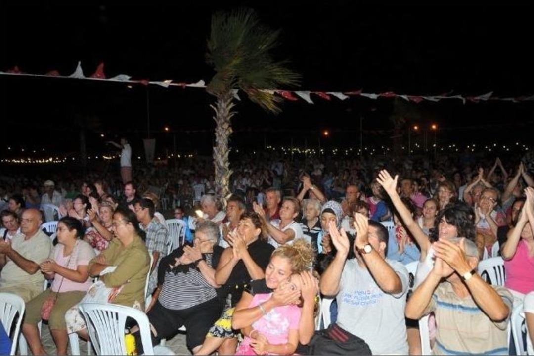 Kent Orkestrası G&uuml;zelbah&ccedil;e'yi Mest Etti